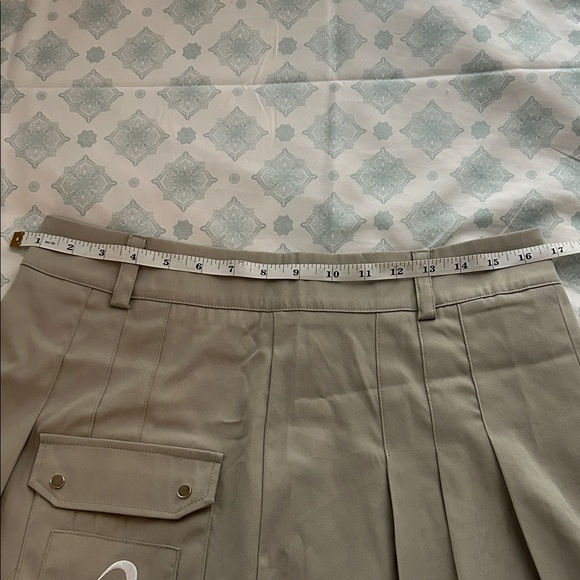 Beige Pleated Skirt with Pocket - Picture 3 of 4